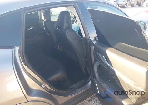 2020 Maserati Levante S Gransport from USA, damaged, VIN ZN661YUS0LX354757